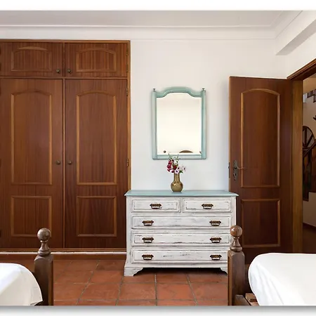 Casa Lay לואה